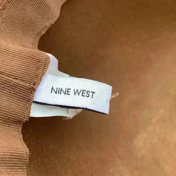 Nine West 100% wool hat with brown and silver around the brim - Picture 4 of 6